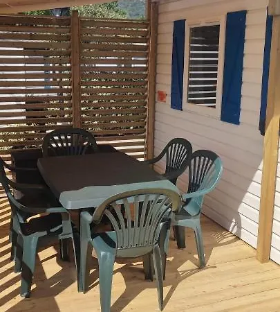 Camping Les Salins De La Gardiole, Mobile 6 Personnes Campsite Vic-la-Gardiole