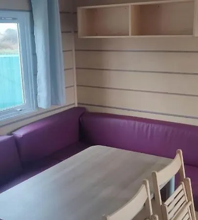 Camping Les Salins De La Gardiole, Mobile 6 Personnes *