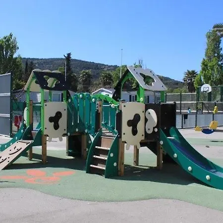 Camping Les Salins De La Gardiole, Mobile 6 Personnes *